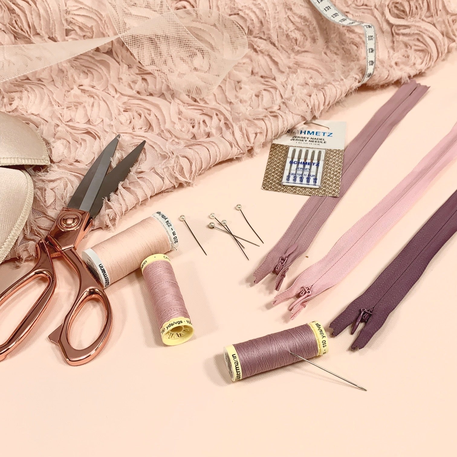 Sewing haberdashery supplies, threads, pins, invisible ykk zippers,sewing machine needles - Fabric Collection
