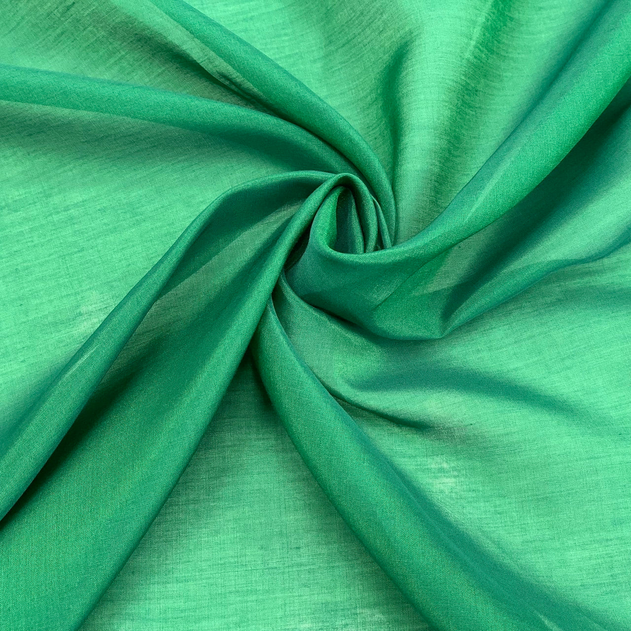 http://fabriccollection.com.au/cdn/shop/products/silk-cotton-daintree-fabric-collection.jpg?v=1670148345