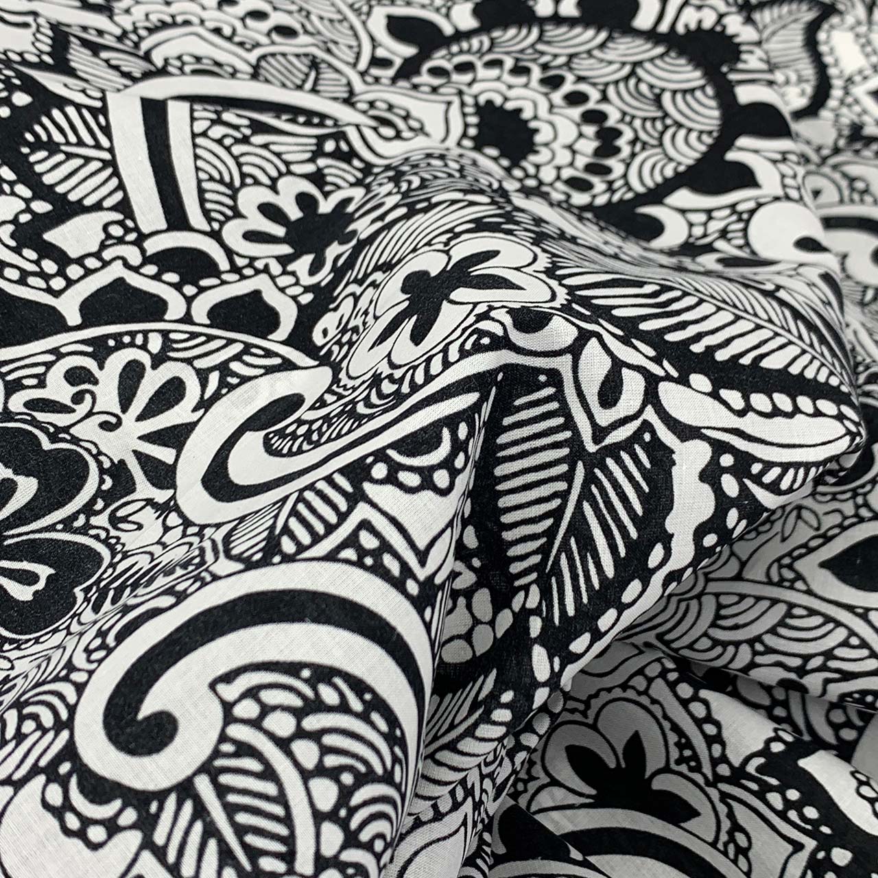Cotton Voile | Black & White Paisley Print